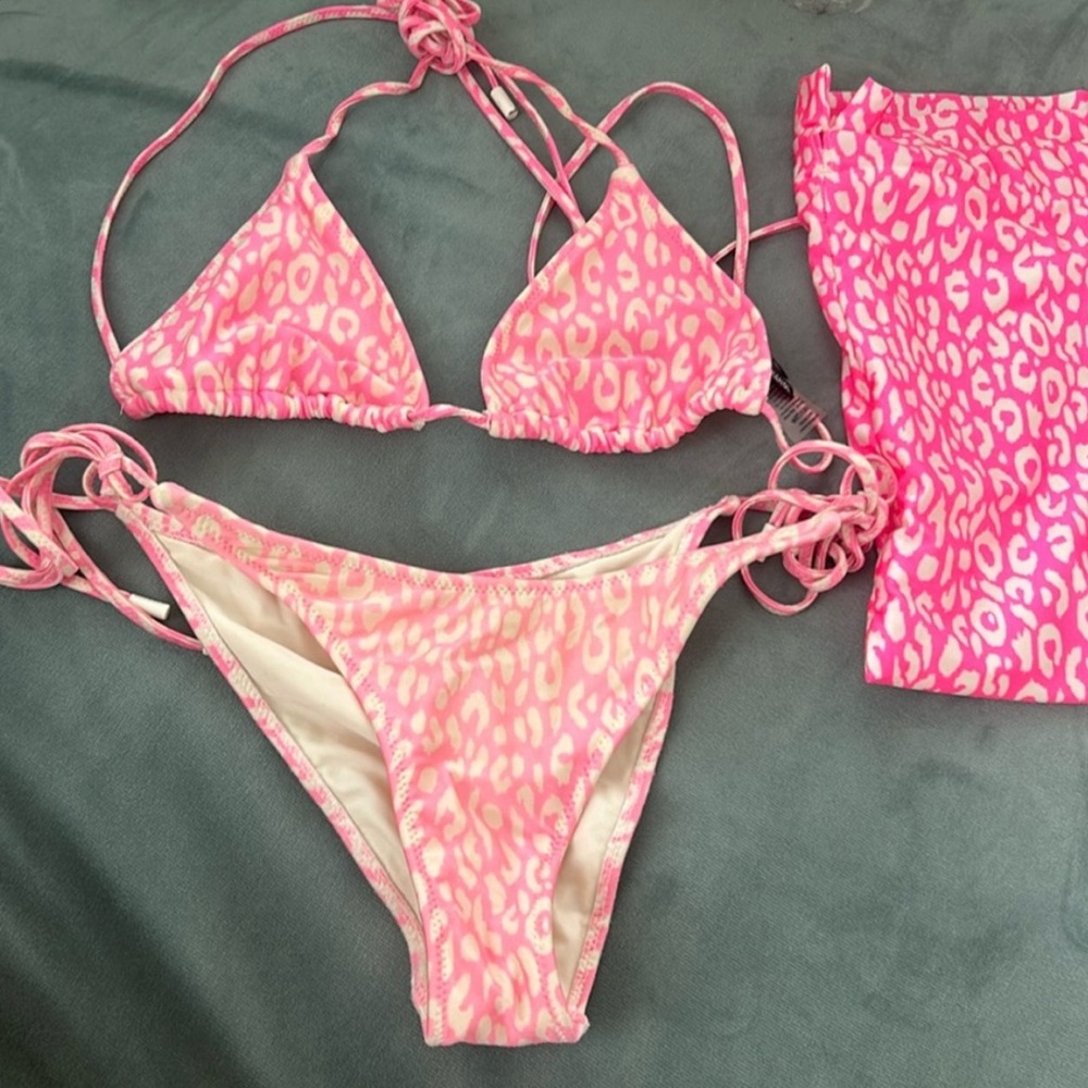 Pink triangl bikini